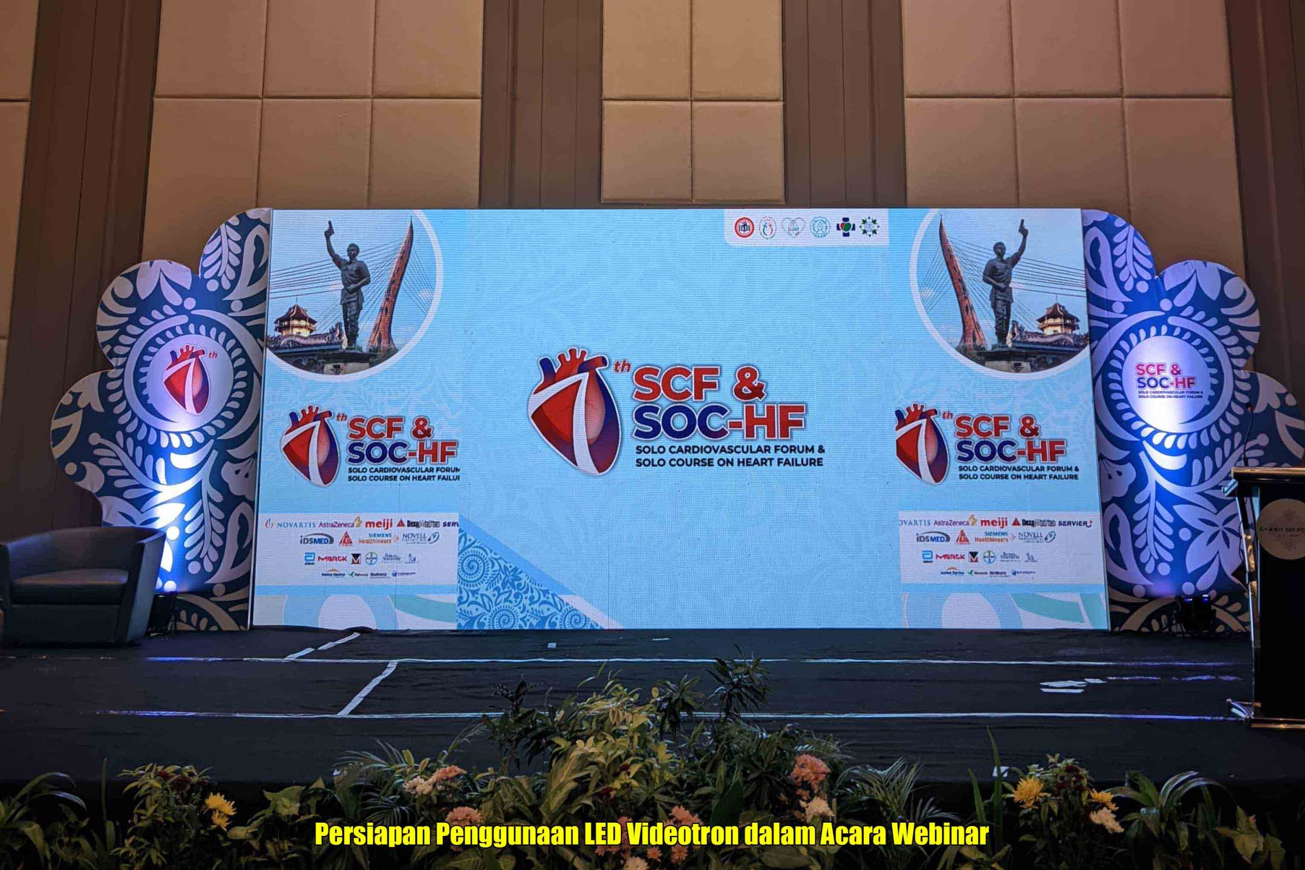 Persiapan Penggunaan LED Videotron dalam Acara Webinar